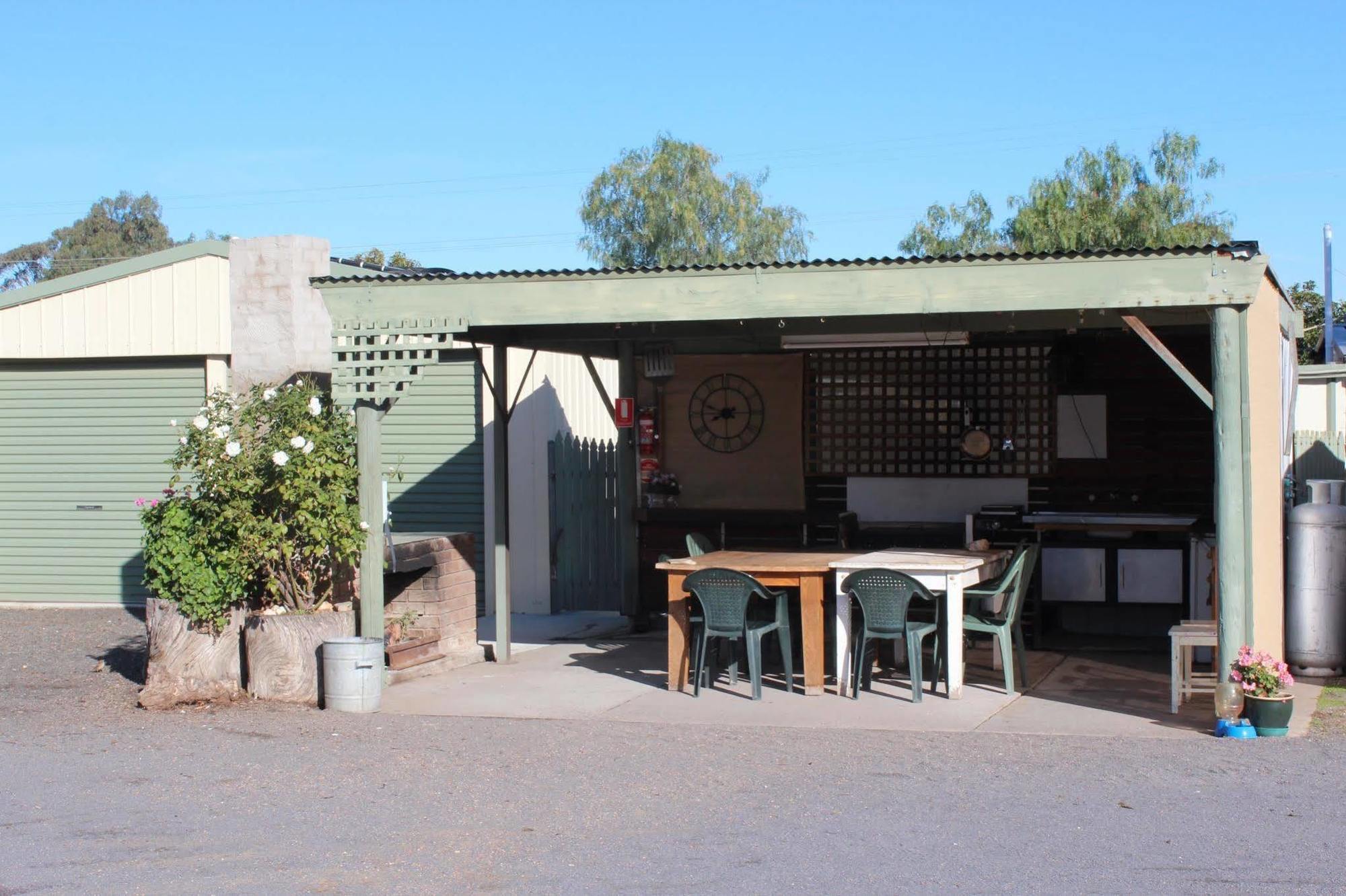 Dunolly Golden Triangle Motel Bagian luar foto